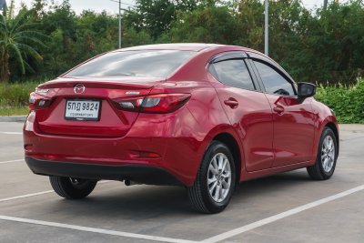 MAZDA 2 1.3 STANDARD AT ปี 2016 (5กฎ9824)