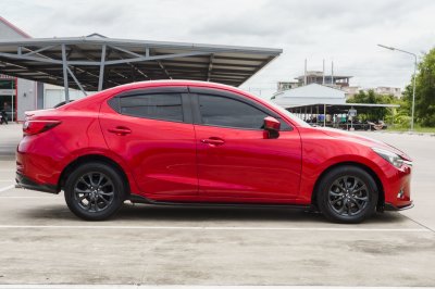MAZDA 2 1.3 HIGH CONNECT AT ปี2019 (9กข312)