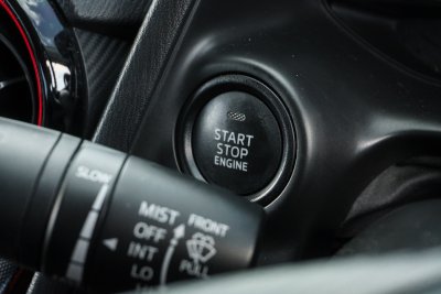 MAZDA 2 1.3 STANDARD AT ปี 2016 (5กฎ9824)