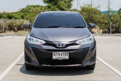 TOYOTA YARIS ATIV 1.2 E AT ปี 2018 (8กจ4795)