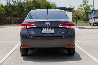 TOYOTA YARIS ATIV 1.2 E AT ปี 2018 (8กจ4795)