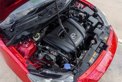 MAZDA 2 1.3 STANDARD AT ปี 2016 (5กฎ9824)