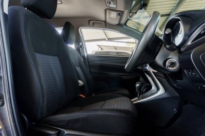 TOYOTA YARIS ATIV 1.2 E AT ปี 2018 (8กจ4795)