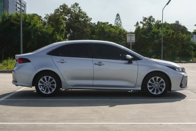 TOYOTA ALTIS 1.6 G AT ปี2020 (1ขพ8504)