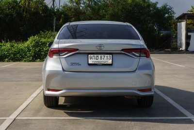TOYOTA ALTIS 1.6 G AT ปี2020 (9กฮ8713)