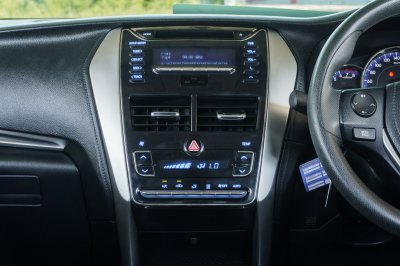 TOYOTA YARIS ATIV 1.2 E AT ปี 2018 (8กจ4795)