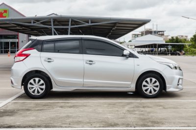 TOYOTA YARIS 1.2 J AT ปี2016 (กจ3605)