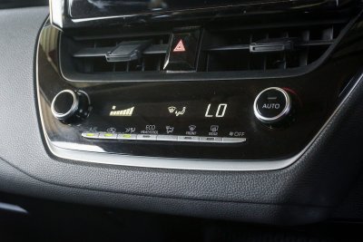 TOYOTA ALTIS 1.6 G AT ปี2020 (1ขพ8562)