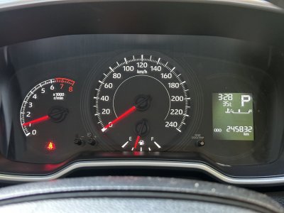 TOYOTA ALTIS 1.6 G AT ปี2020 (9กฮ8713)