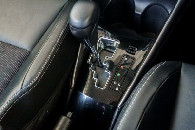 TOYOTA YARIS ATIV 1.2 SPORT AT ปี 2022 (6กษ3996)