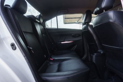 TOYOTA VIOS 1.5 MID AT ปี 2020 (1ขถ9647)