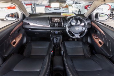 TOYOTA VIOS 1.5 MID AT ปี 2020 (1ขถ9647)