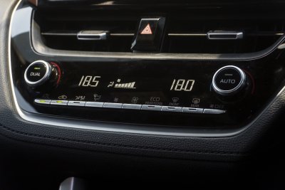 TOYOTA COROLLA CROSS 1.8 HYBRID SMART ปี2021 (2ขฉ9314)