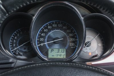 TOYOTA VIOS 1.5 MID AT ปี 2020 (1ขถ9647)