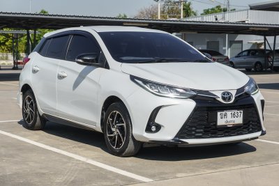 TOYOTA YARIS 1.2 SPORT PREMIUM ปี2021 (ขค1637)