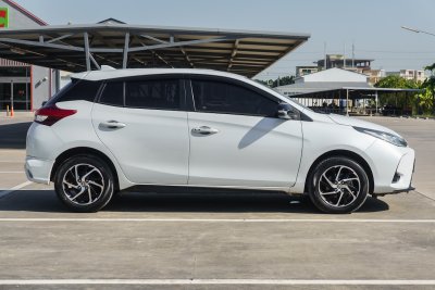 TOYOTA YARIS 1.2 SPORT PREMIUM ปี2021 (ขค1637)