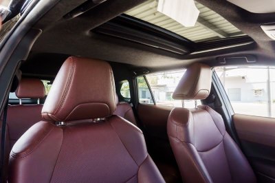 TOYOTA COROLLA CROSS 1.8 HYBRID PREMIUM SAFETY AT ปี2020 (2กท160)