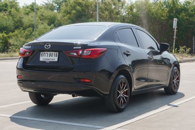 MAZDA 2 1.3 HIGH CONNECT AT ปี2017 (6กว9018)