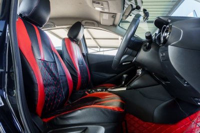 MAZDA 2 1.3 HIGH CONNECT AT ปี2017 (6กว9018)