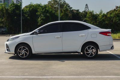 TOYOTA YARIS ATIV 1.2 SPORT ปี2022 (ขจ6898)