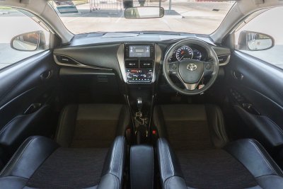 TOYOTA YARIS ATIV 1.2 SPORT ปี2022 (ขจ6898)