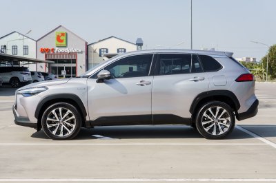 TOYOTA COROLLA CROSS 1.8 HYBRID PREMIUM AT ปี 2020 (4ขศ1268)