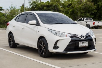 TOYOTA YARIS ATIV 1.2 ENTRY AT ปี2020 (1ขว5224)