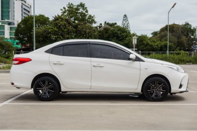 TOYOTA YARIS ATIV 1.2 ENTRY AT ปี2020 (1ขว5224)