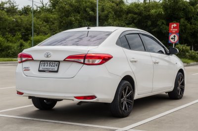 TOYOTA YARIS ATIV 1.2 ENTRY AT ปี2020 (1ขว5224)