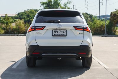 TOYOTA YARIS CROSS 1.5 HEV PREMIUM ปี2025 (ขจ7197)
