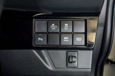 TOYOTA YARIS CROSS 1.5 HEV PREMIUM ปี2025 (ขจ7197)