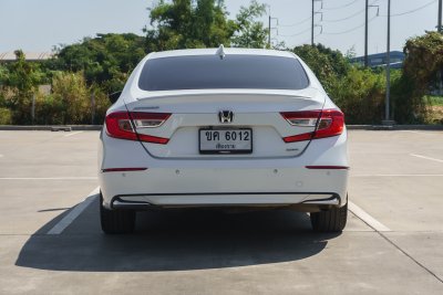 HONDA ACCORD 2.0 E:HEV TECH ปี2021 จด2022 (ขค6012)