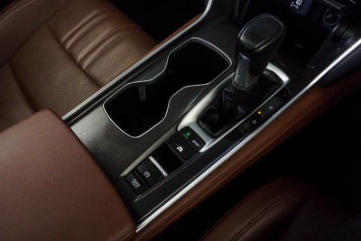 HONDA ACCORD 2.0 E:HEV TECH ปี2021 จด2022 (ขค6012)