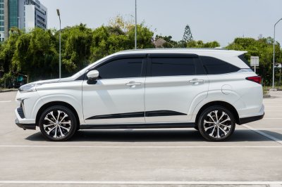 TOYOTA VELOZ 1.5 PREMIUM ปี2023 (กร3859)