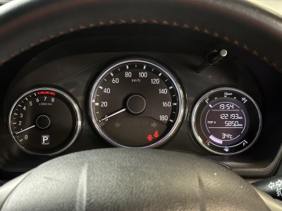 HONDA BR-V 1.5 SV ปี2020 (1ขจ8256)