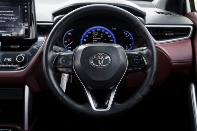 TOYOTA COROLLA CROSS 1.8 HYBRID PREMIUM ปี2020 (1ขถ8018)