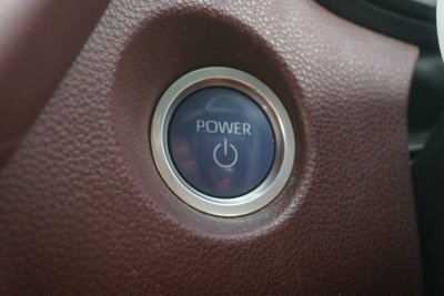 TOYOTA COROLLA CROSS 1.8 HYBRID PREMIUM ปี2020 (1ขถ8018)