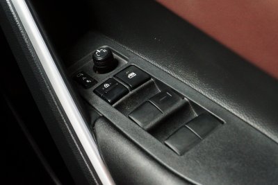 TOYOTA COROLLA CROSS 1.8 HYBRID PREMIUM ปี2020 (1ขถ8018)