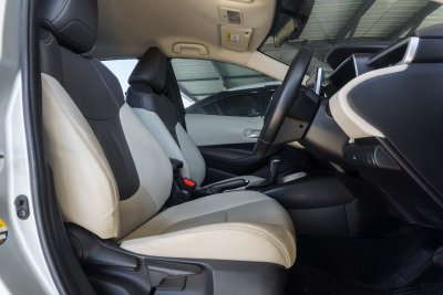 TOYOTA ALTIS 1.6 G AT ปี2019 (9กด8976)