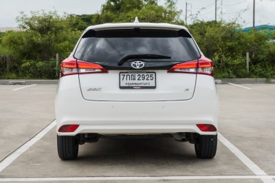 TOYOTA YARIS 1.2 G AT ปี 2018 (7กณ2925)