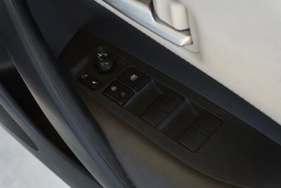 TOYOTA ALTIS 1.6 G AT ปี2019 (9กด8976)