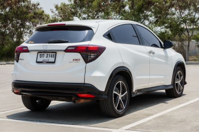 HONDA HR-V 1.8 RS ปี2018 จด 2019 (ขก3148)