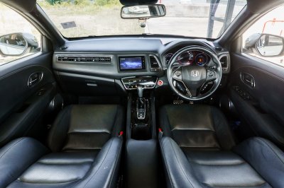 HONDA HR-V 1.8 RS ปี2018 จด 2019 (ขก3148)