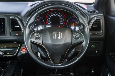 HONDA HR-V 1.8 RS ปี2018 จด 2019 (ขก3148)