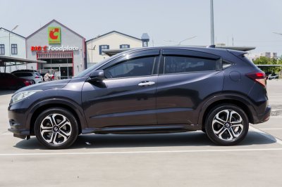 HONDA HR-V 1.8 EL AT ปี 2016 (5กฬ9920)