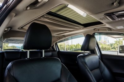 HONDA HR-V 1.8 EL AT ปี 2016 (5กฬ9920)