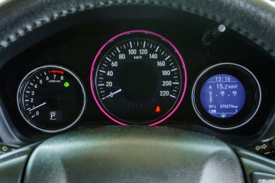 HONDA HR-V 1.8 EL AT ปี 2016 (5กฬ9920)