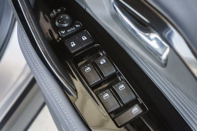 TOYOTA YARIS CROSS 1.5 HEV PREMIUM ปี2024 (ขจ1582)