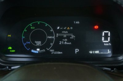 TOYOTA YARIS CROSS 1.5 HEV PREMIUM ปี2024 (ขจ1582)