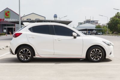 MAZDA 2 1.3 STANDARD (5ประตู) ปี2018 (8กฐ4335)